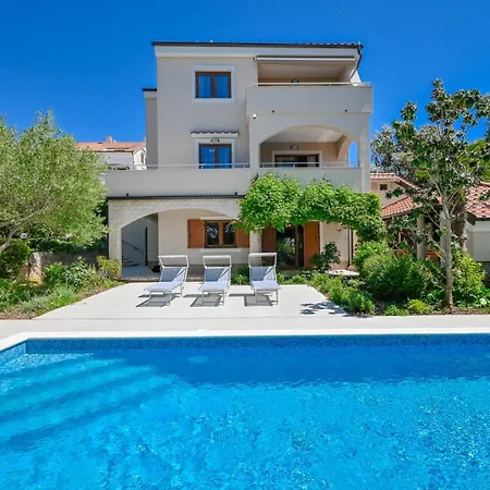 Apartament Modern Lara *