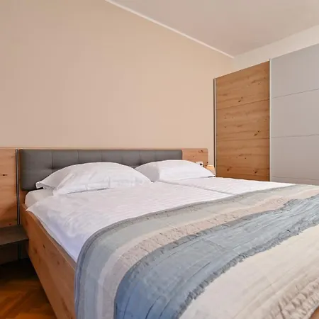 Apartament Modern Lara Malinska